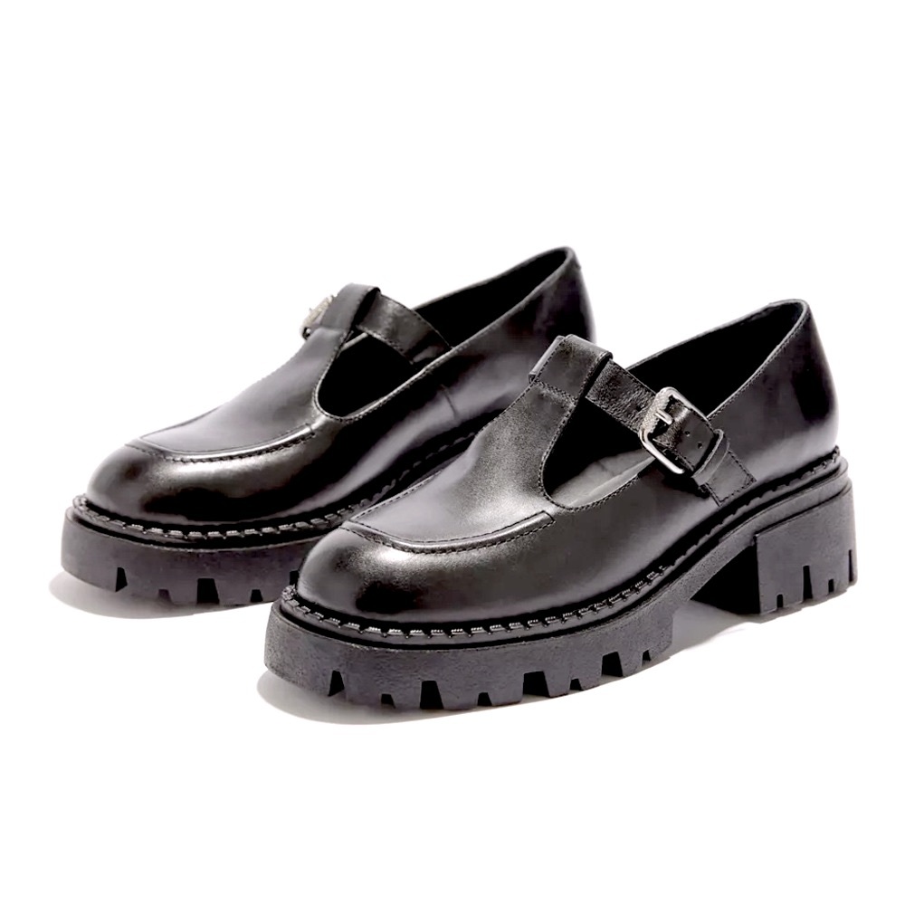Seychelles platform T bar loafers, black, size 7 US W.